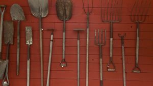 Herramientas de labranza antiguas: historia, evolución y legado agrícola