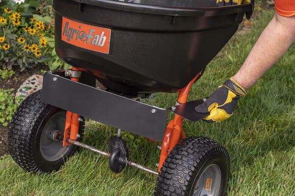 Esparcidor de fertilizante de empuje 50kg 5 Push fertiliser spreader 50kg