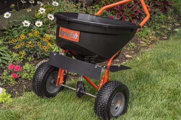 Esparcidor de fertilizante de empuje 50kg 6 Push fertiliser spreader 50kg