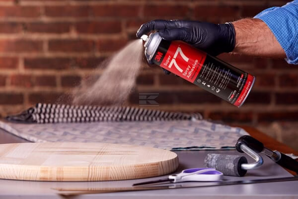 Spray 77 - Adhesivo en aerosol multifunción, 500ml 1 Spray 77 - Adhesivo en aerosol multifunción, 500ml