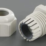 Racor cables plástico M20