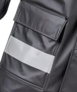Chubasquero negro talla 50 (M) 28 Chubasquero negro talla 50 (M)