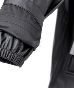 Chubasquero negro talla 50 (M) 29 Chubasquero negro talla 50 (M)