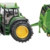 John Deere con empacadora
