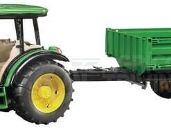 Tractor John Deere 5115M con remolque