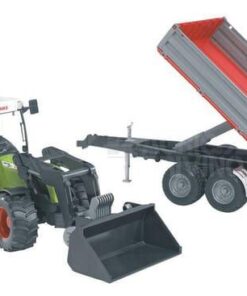Tractor Claas Nectis 267 F con cargador y remolque de volteo