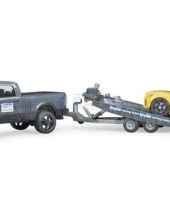 Vehículo RAM 2500 Power Wagon y remolque con coche de carrera Bruder