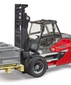Carretilla elevadora Linde HT160 con pallet y 3 cajas de pallet
