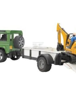 Land Rover con remolque y excavadora