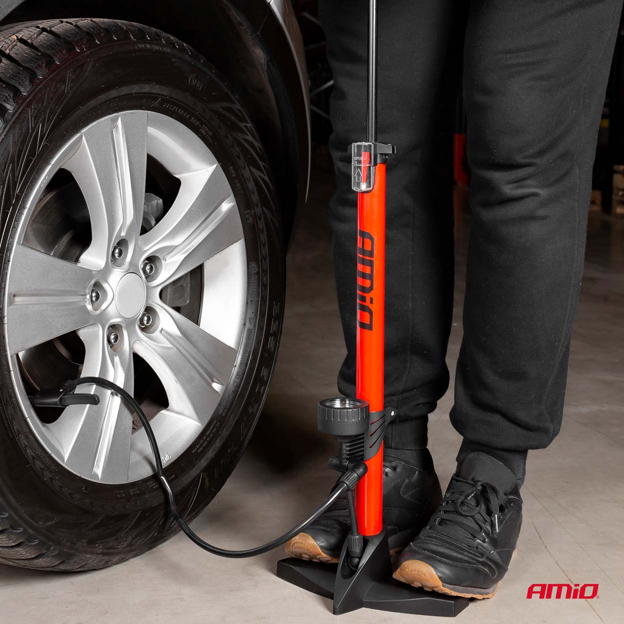 Bomba de aire manual metálica con manómetro PU02 8 Bomba de aire manual metálica con manómetro PU02