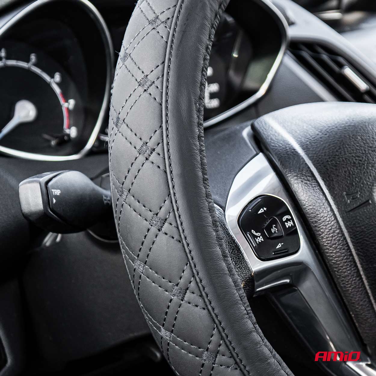 Cubre Volante Leather Series SWC-51-XXL (44-46cm) 3 Cubre Volante Leather Series SWC-51-XXL (44-46cm)