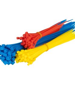 Juego de 150 bridas de plástico multicolor. AMIO-04316