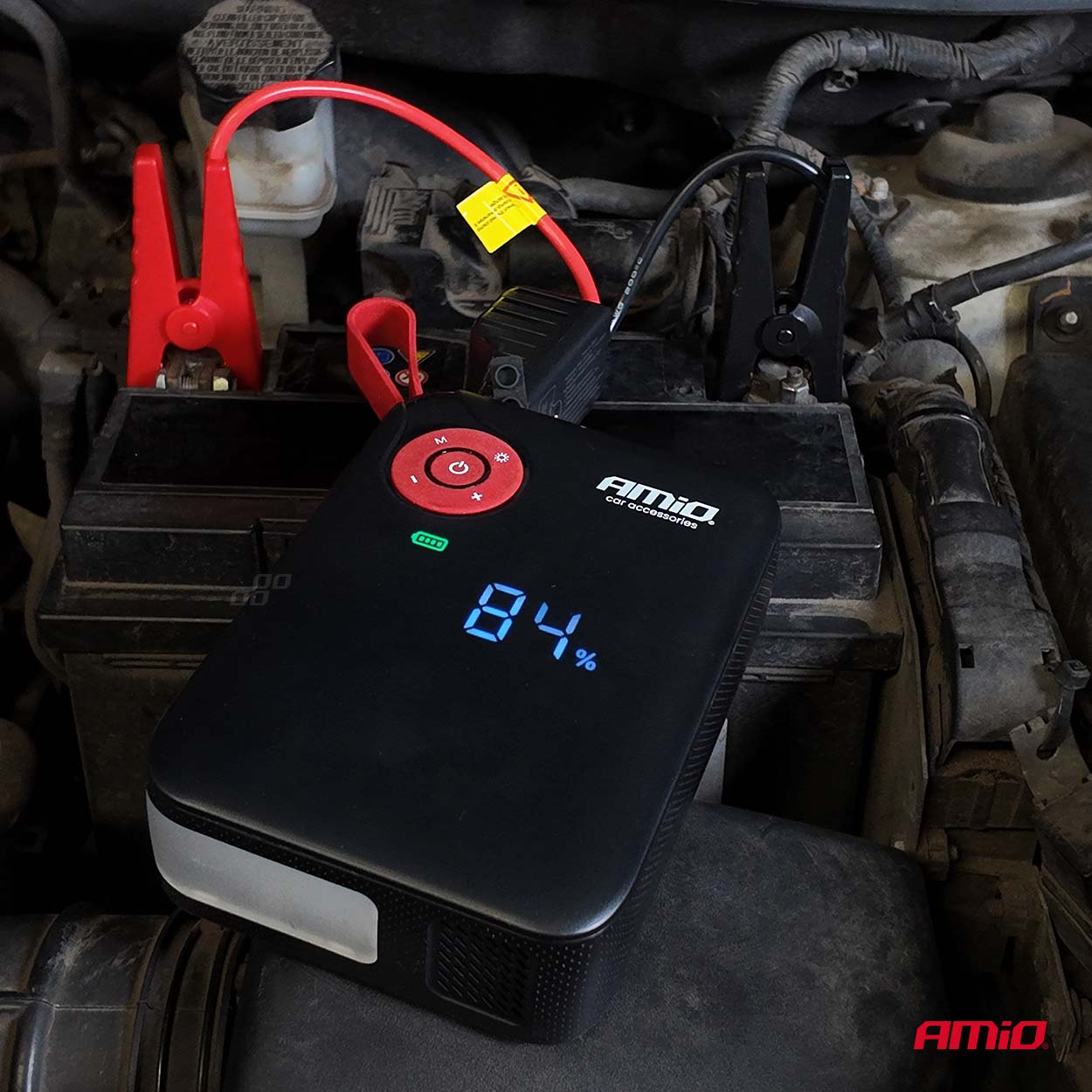Arrancador de batería 4in1 12V 7,2Ah 600A PRO AMIO-04675 8 Arrancador de batería 4in1 12V 7,2Ah 600A PRO AMIO-04675