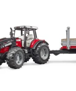 Massey Ferguson 7480 con cargador frontal y remolque de madera