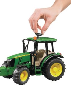 John Deere 5115M