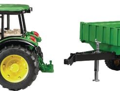 Tractor John Deere 5115M con remolque