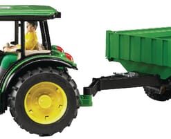 Tractor John Deere 5115M con remolque