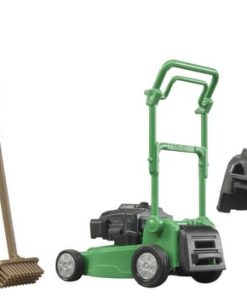 Jardinero con cortacésped y equipo