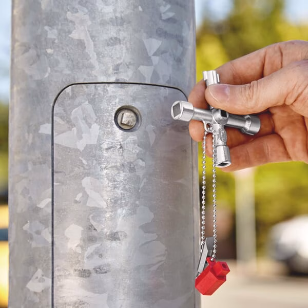 Llave armario de distribución - Imagen 6